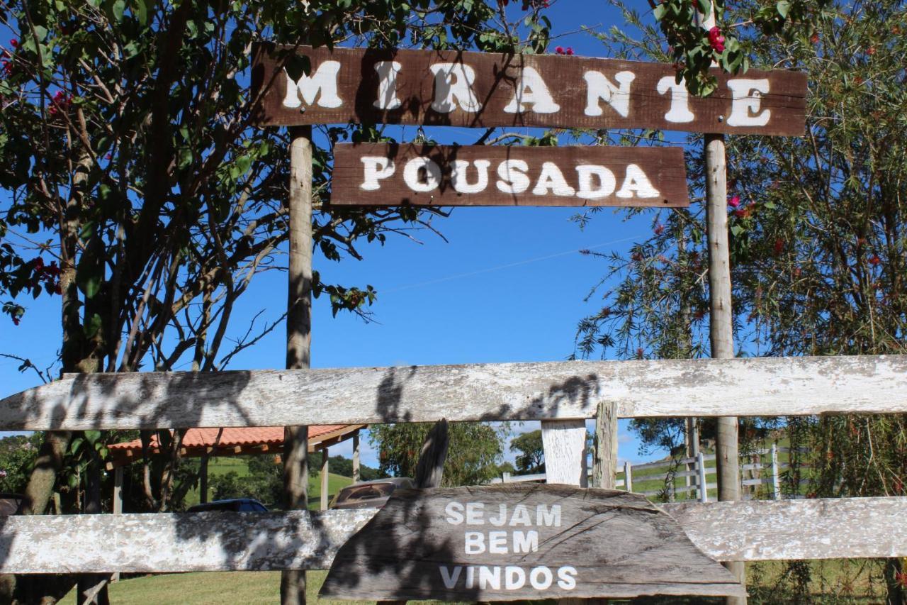Pousada Mirante Bueno Brandão Eksteriør billede